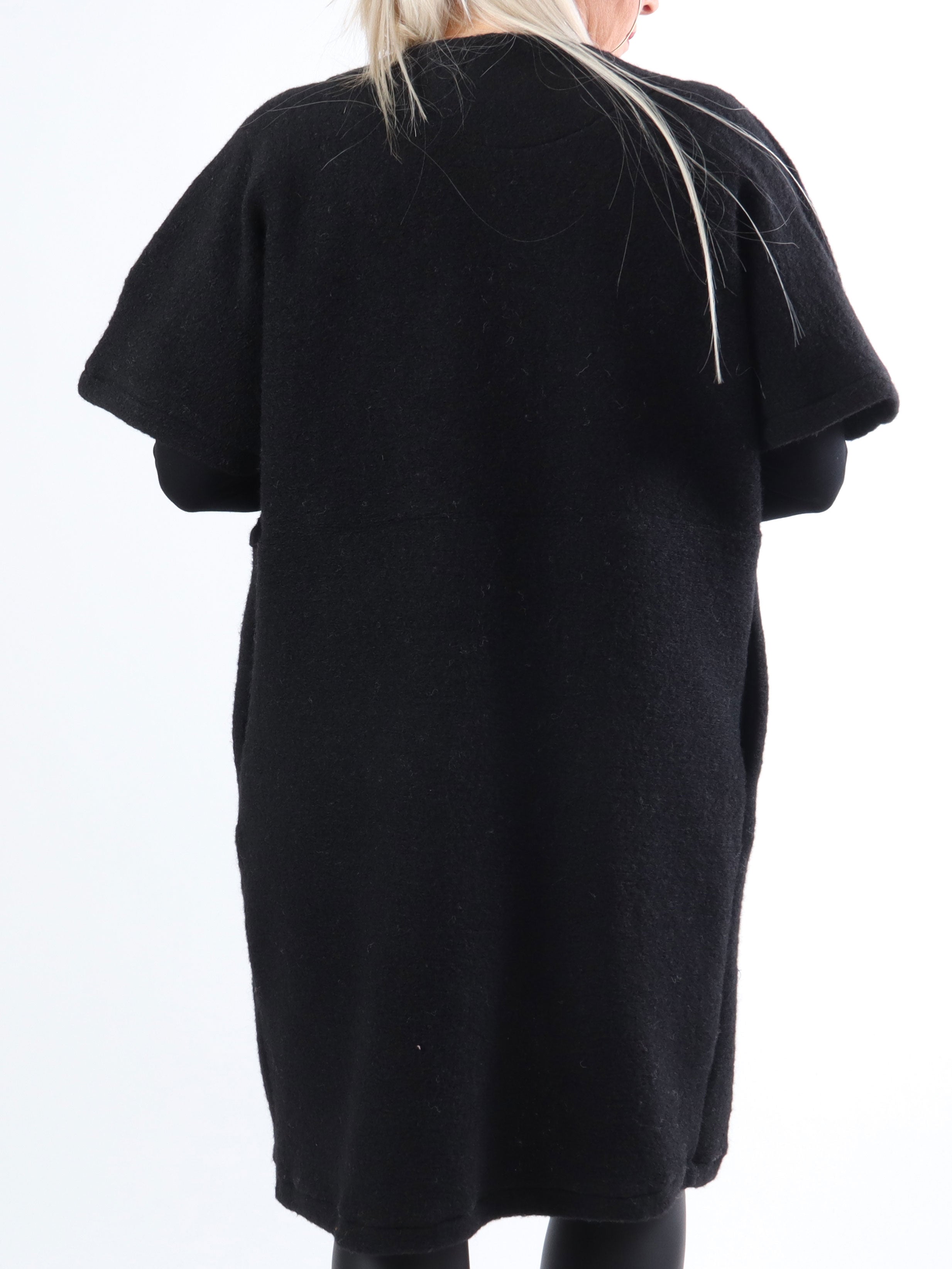 Bianca - Mjuk varm väst med knappar - Beige